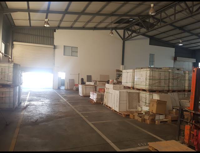 938M² WAREHOUSE FOR SALE IN NORTH RIDING